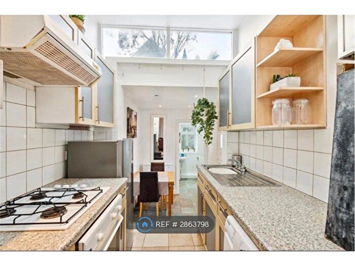 1 Bedroom Flat To Rent In Tooting, London, SW17