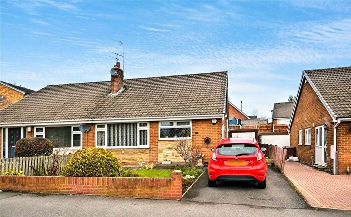 2 Bedroom Bungalow For Sale In Towngate, Ossett, West Yorkshire, WF5