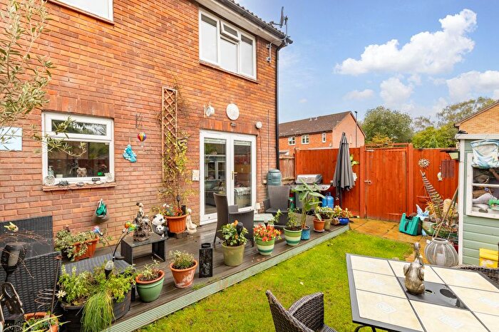 1 Bedroom Terraced House For Sale In St. Sampson Road, Crawley, RH11