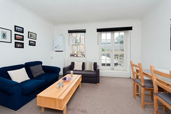 1 Bedroom Apartment To Rent In Parkway, London, NW1