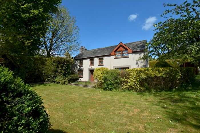 3 Bedroom Detached House For Sale In Penrhiwllan, Llandysul, SA44