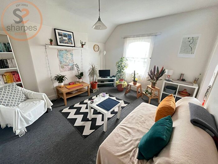 1 Bedroom Flat To Rent In Robinson Road, London, SW17