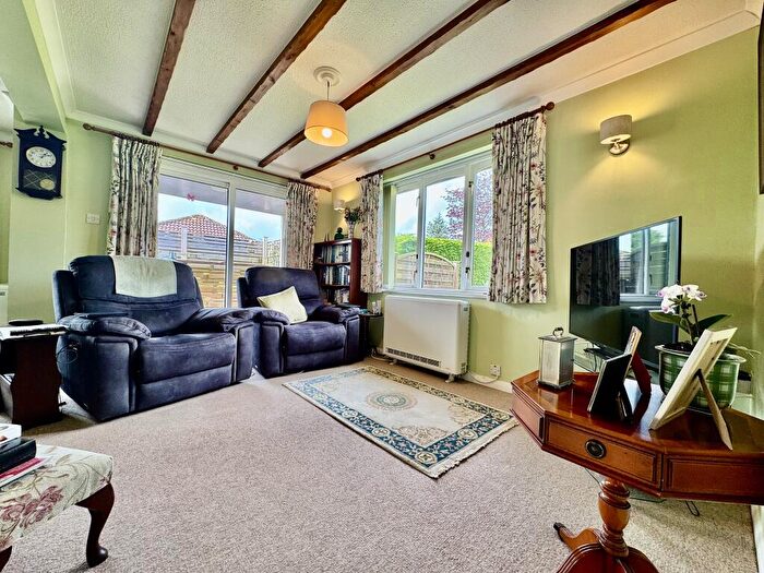 2 Bedroom Detached Bungalow For Sale In Stour Hill Park, West Stour, SP8