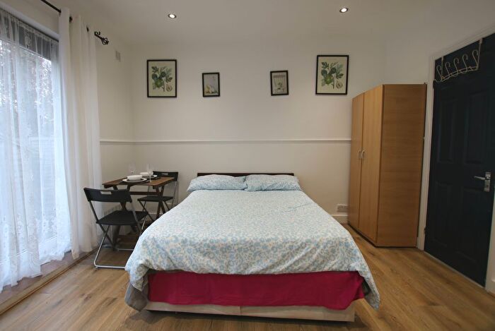Studio To Rent In Monks Park, Wembley, HA9