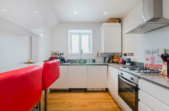 2 Bedroom Flat To Rent In Highland Road, Bromley, BR1