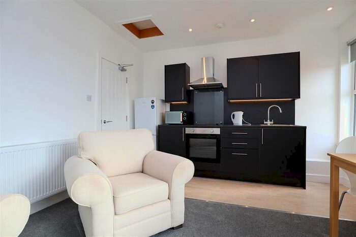 1 Bedroom Flat To Rent In Tower Road, St. Leonards-On-Sea, TN37