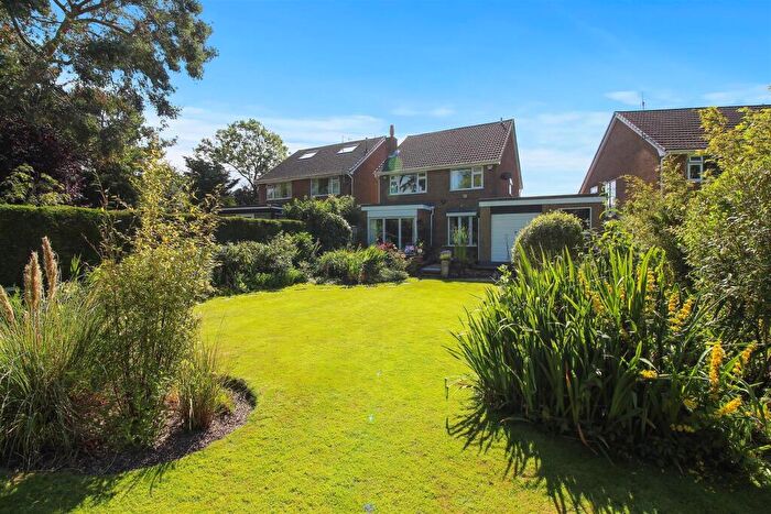 4 Bedroom House For Sale In Hathern Close, Brimington Common, S43