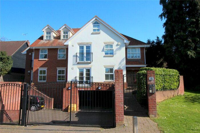 2 Bedroom Flat To Rent In Stock Road, Billericay, CM12