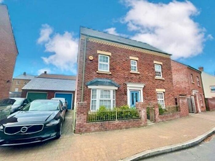 3 Bedroom Detached House For Sale In Culbone Road, East Wichel, Swindon, SN1