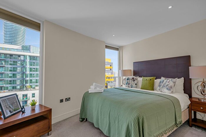 1 Bedroom Flat To Rent In Lanterns Way, London, E14