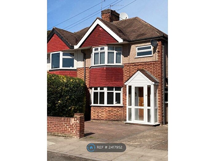 3 Bedroom Semi-Detached House To Rent In St. Vincent Road, Twickenham, TW2