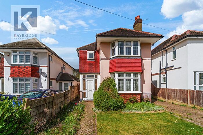 3 Bedroom Detached House For Sale In Rosedale Road, Epsom, KT17