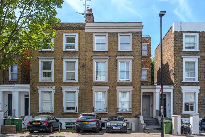 2 Bedroom Apartment For Sale In Mildmay Park, London, N1