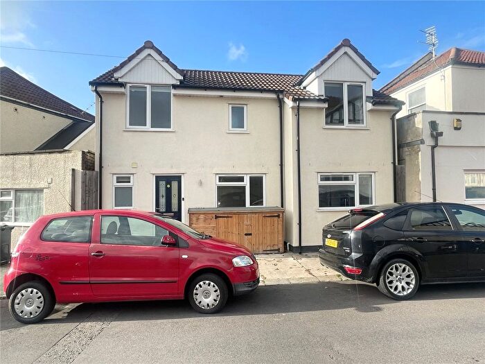 3 Bedroom Detached House For Sale In Sandhurst Road, Brislington, Bristol, BS4