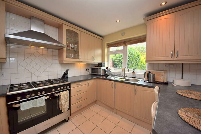 4 Bedroom Terraced House To Rent In Crownfield Avenue, Newbury Park, IG2