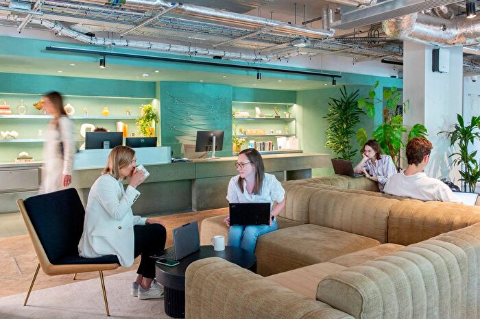 Studio To Rent In Moat Street, New Covent Garden, SW11