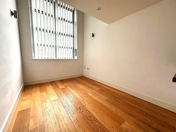 1 Bedroom Flat To Rent In Station Road, Ashford, TN23