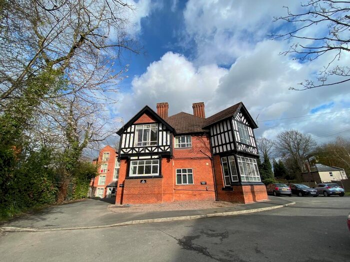 2 Bedroom Flat To Rent In Hope Road, Manchester, M14