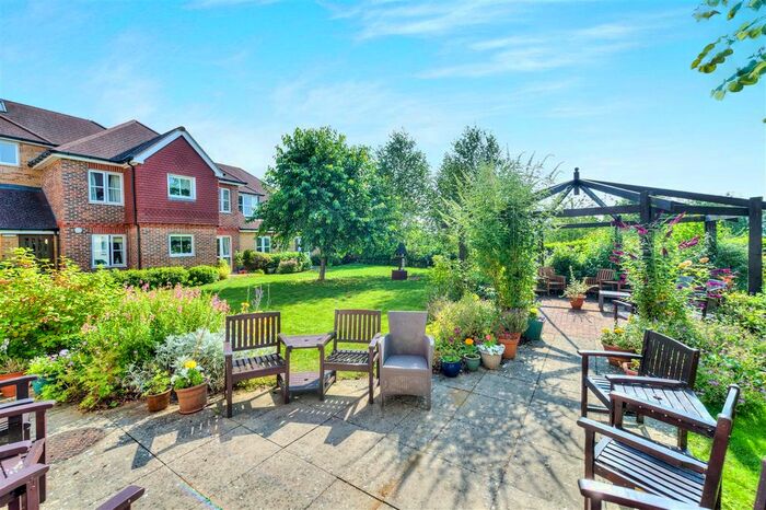 1 Bedroom Flat For Sale In St Rumbolds Court, Buckingham Road, Brackley, NN13
