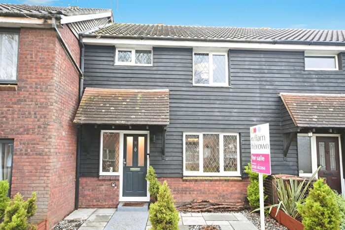 3 Bedroom Terraced House For Sale In Aldridge Close, Chelmer Village, Chelmsford, CM2