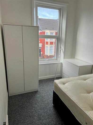 3 Bedroom Flat To Rent In Cartington Terrace, Heaton, NE6
