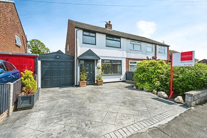 3 Bedroom Semi-Detached House For Sale In Hillside Grove, Penketh, Warrington, Cheshire, WA5