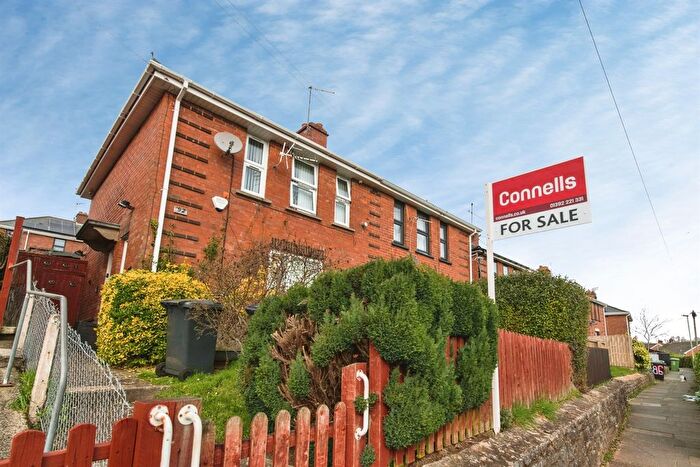 3 Bedroom Semi Detached House For Sale In Chestnut Avenue, Exeter, EX2