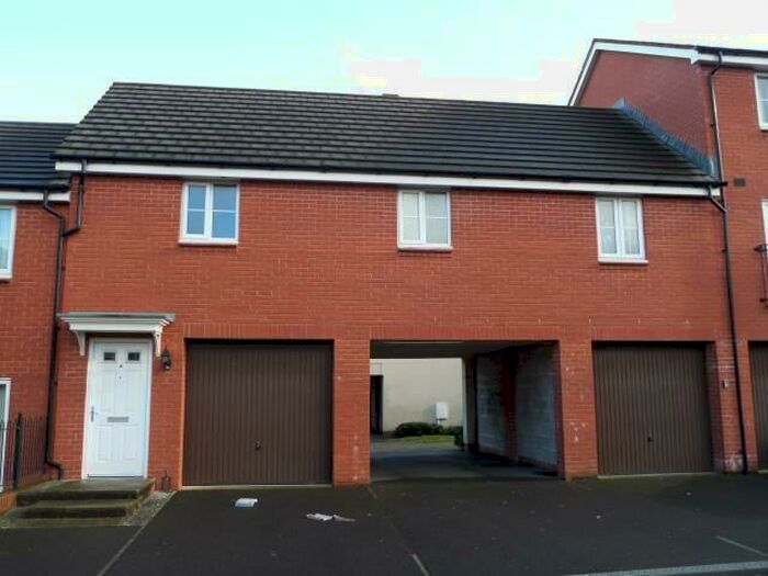 2 Bedroom Coach House To Rent In Emerson Square, Horfield, Bristol, BS7