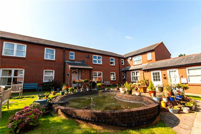 1 Bedroom Flat For Sale In New Forge Place, Redbourn, St. Albans, AL3
