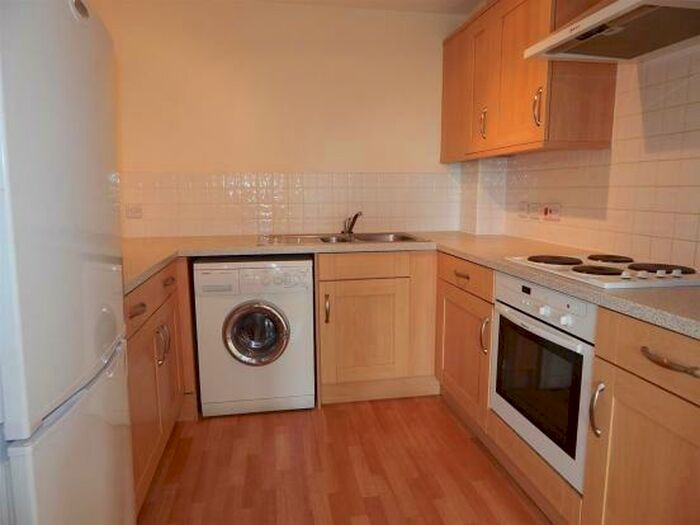1 Bedroom Apartment To Rent In White Star Place, Central, SO14