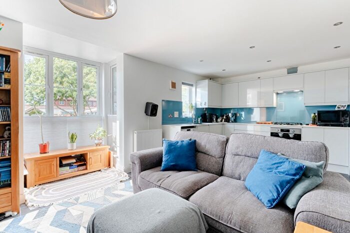 1 Bedroom Flat For Sale In Bartholomews Square, Bristol, BS7