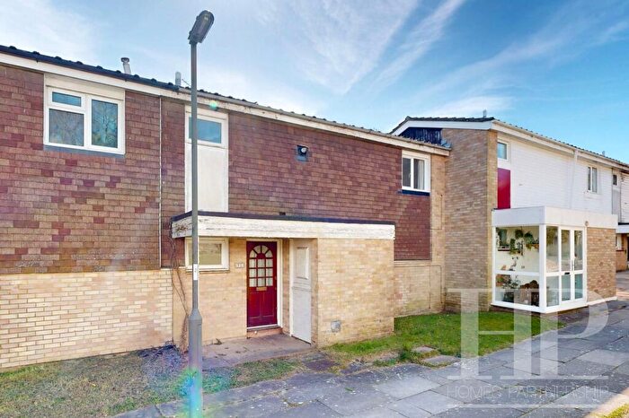 3 Bedroom Terraced House To Rent In Chippendale Road, Crawley, RH11