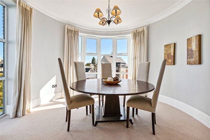 2 Bedroom Flat To Rent In Lavender House, Melliss Avenue, TW9