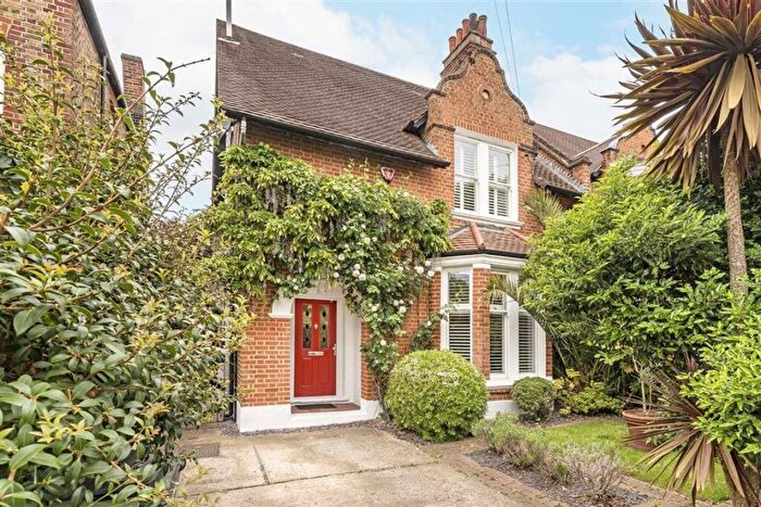 4 Bedroom Semi Detached House For Sale In St. Margarets Road, Brockley, SE4
