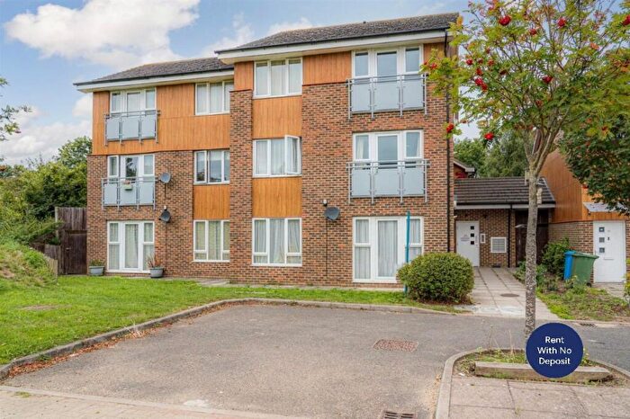1 Bedroom Flat To Rent In Whiting Crescent, Faversham, Kent, ME13