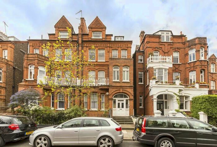 2 Bedroom Flat To Rent In Mornington Avenue, London, W14
