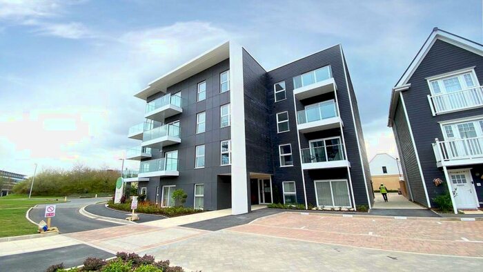 3 Bedroom Apartment To Rent In Sunapee Road, Reading, Berkshire, RG2