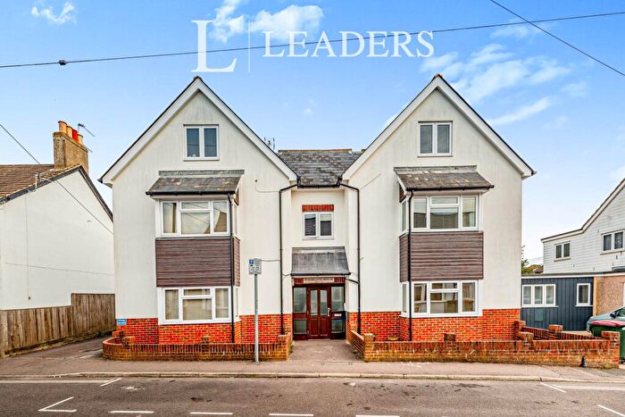 2 Bedroom Apartment To Rent In Woodcote House, Three Bridges, RH10