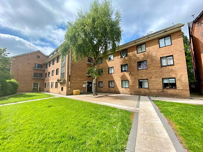 1 Bedroom Flat To Rent In Demesne Road, Manchester, M16