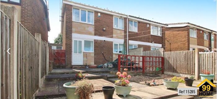 3 Bedroom Semi-Detached House To Rent In Bluebell Close, Pontefract, West Yorkshire, WF8