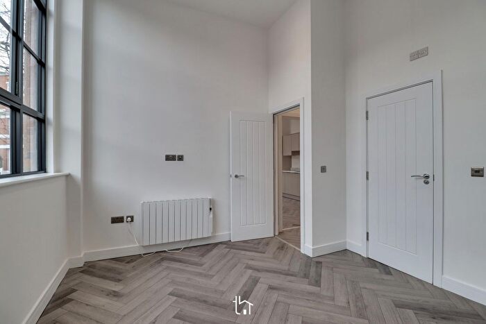1 Bedroom Flat To Rent In Canal Street, Wigston, LE18