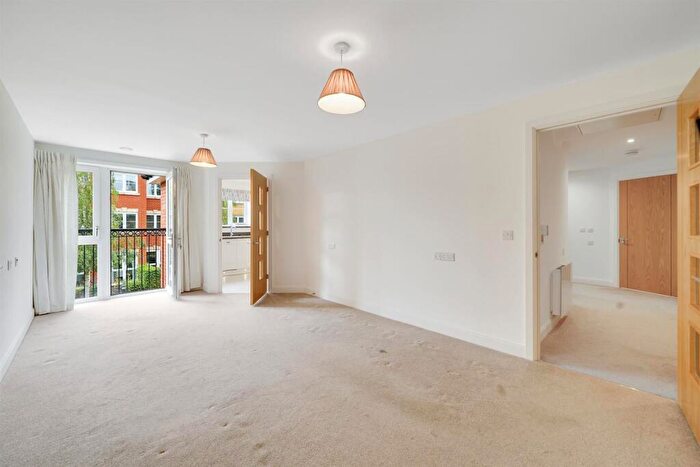 2 Bedroom Apartment For Sale In Churchfield Road, Walton-On-Thames, KT12