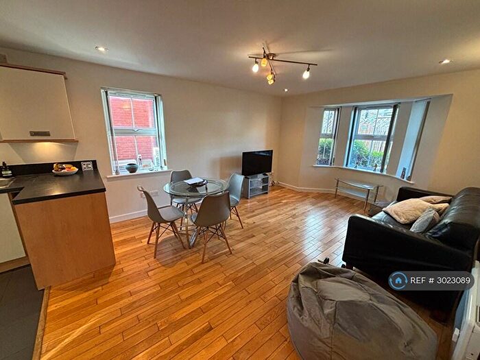 2 Bedroom Flat To Rent In The Junxion, Leeds, LS5