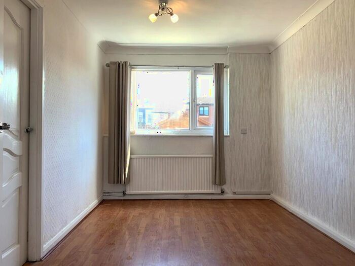 3 Bedroom Terraced House To Rent In Catherine Street, Bootle