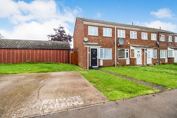 2 Bedroom End Of Terrace House To Rent In Northdale Close, Kempston, Bedford, MK42