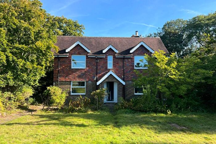 3 Bedroom Detached House To Rent In Denne Park, Horsham, RH13