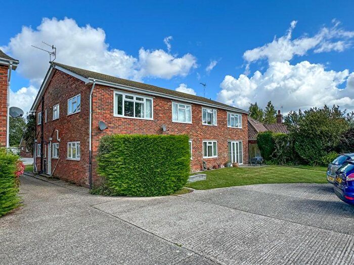 2 Bedroom Flat For Sale In Ley Road, Felpham, PO22