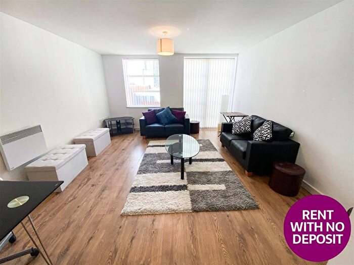 2 Bedroom Flat To Rent In The Quadrangle, Lower Ormond Street, Southern Gateway, Manchester, M1