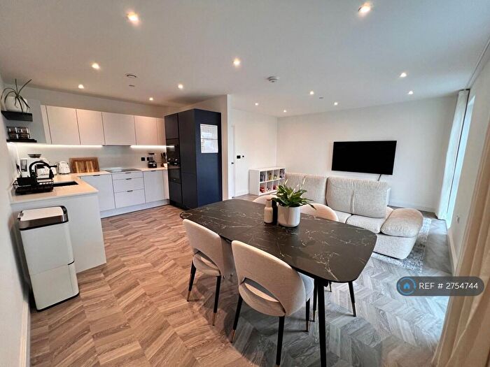 2 Bedroom Flat To Rent In Insignis Point, Sidcup, DA15