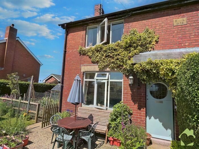3 Bedroom Semi-Detached House For Sale In South Grove, St. Michaels Road, Bilsborrow, Preston, PR3